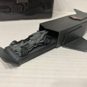 2017 SDCC Exclusive Hot Wheels Justice League Batmobile – Mattel FCM88